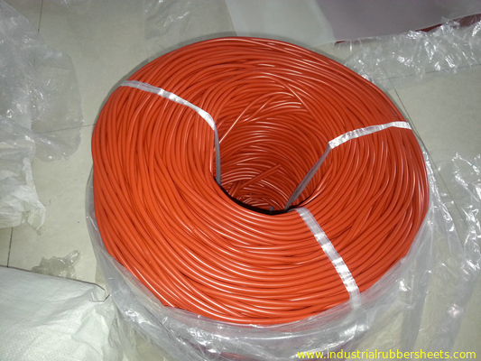 Resistência à tração 7.5-9.8Mpa do cabo da borracha de silicone da resistência de óleo da cor vermelha