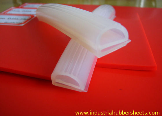 Extrusão de silicone translúcido de qualidade industrial com resistência a altas temperaturas para vedações e perfis